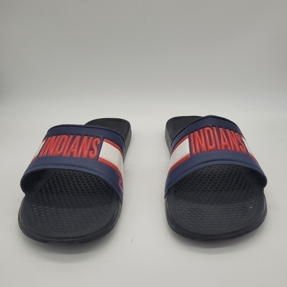 Cleveland Indians Men's Slides XL 13-14 - Picture 7 of 9